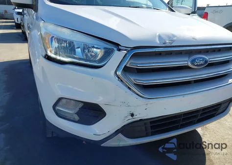 2018 Ford Escape Se z USA, uszkodzony, nr VIN 1FMCU0GD2JUB44455